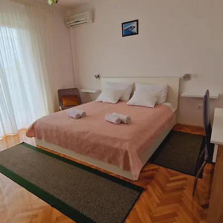 Marica * Brodarica (Sibenik-Knin)